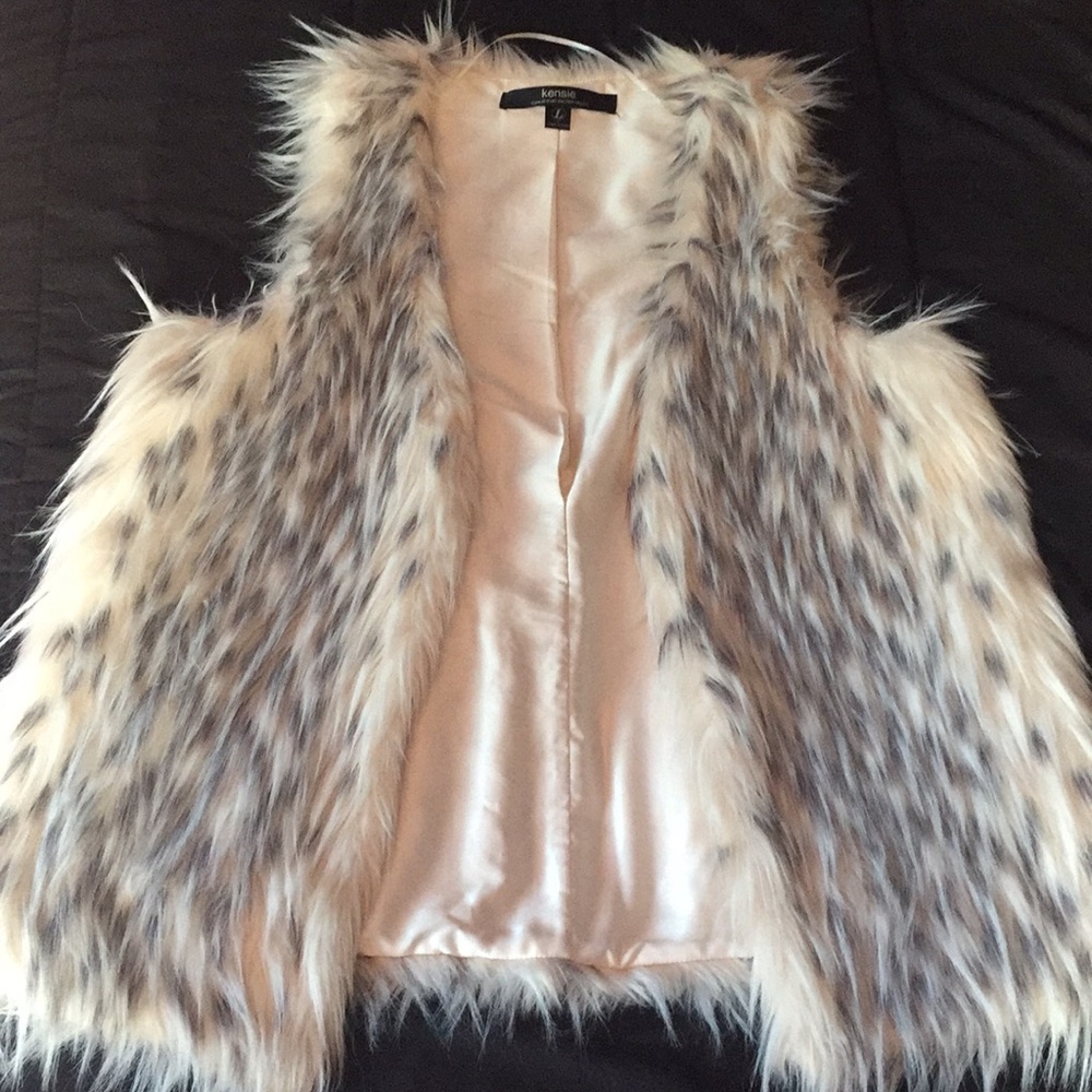 faux fur vest